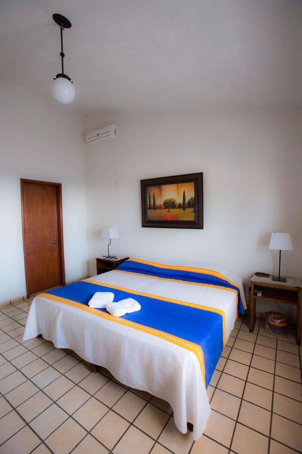 Hostal La Parroquia En Comala Екстериор снимка