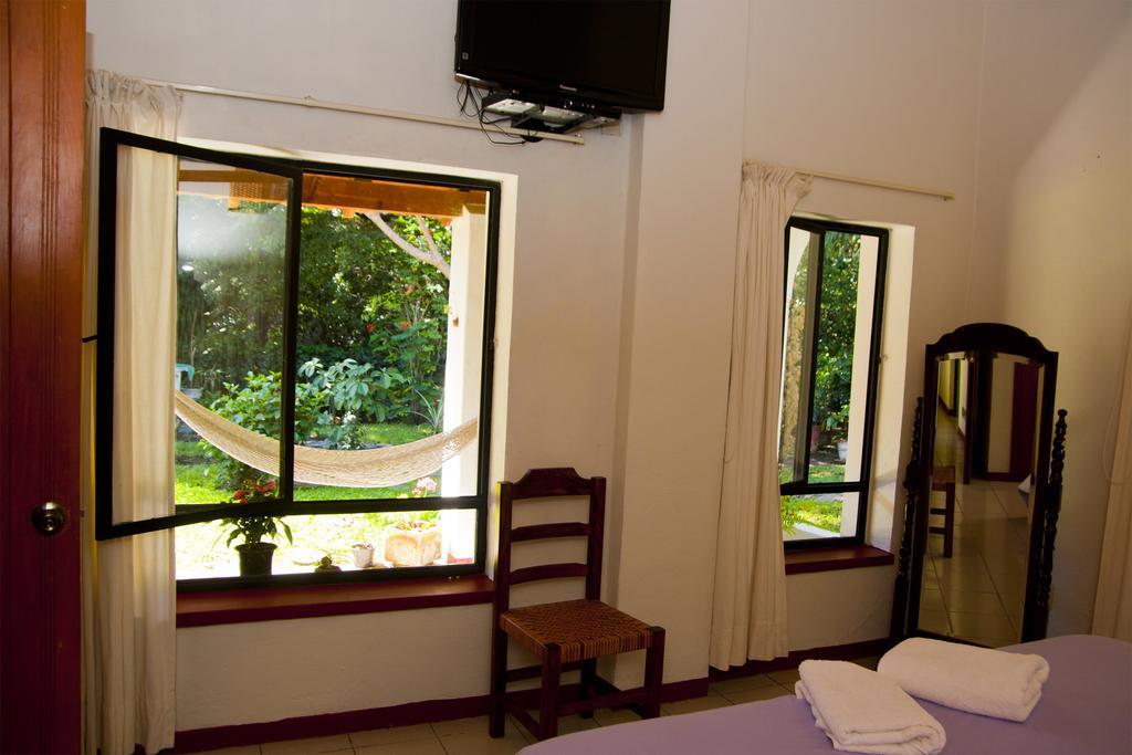 Hostal La Parroquia En Comala Екстериор снимка